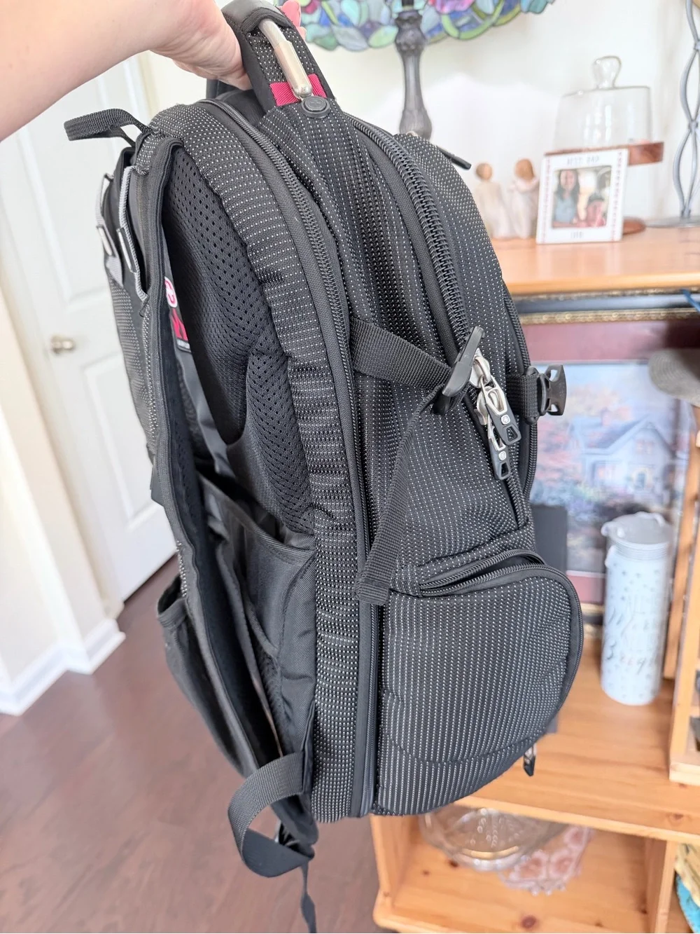SwissGear Black and Red Accent Men's Laptop Backpack